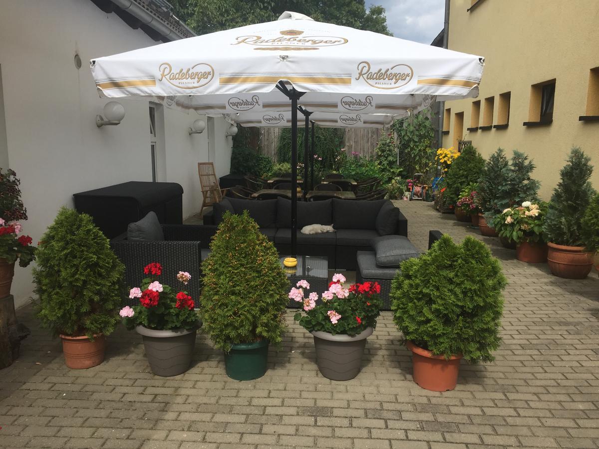 Hotel Schuetzenhaus Bruck  Ngoại thất bức ảnh